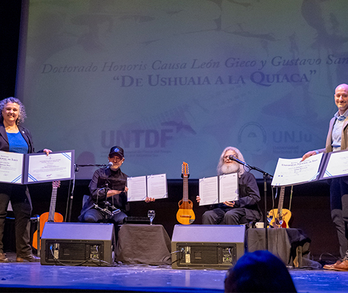 INAMU difunde: León Gieco y Gustavo Santaolalla recibieron el Doctor Honoris Causa | De Ushuaia a La Quiaca